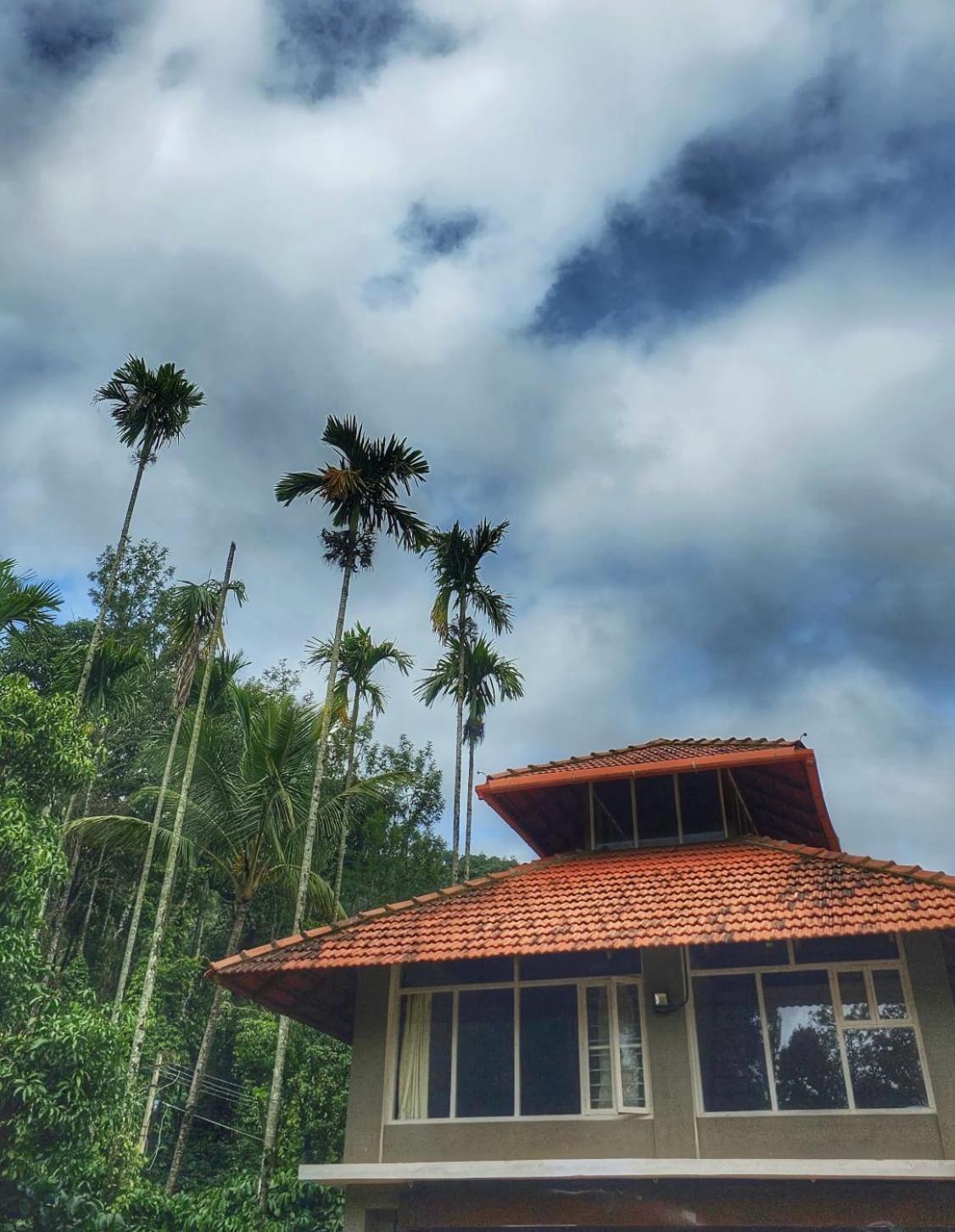 Coorg Divine Spark Home Stay Suntikoppa Exterior foto